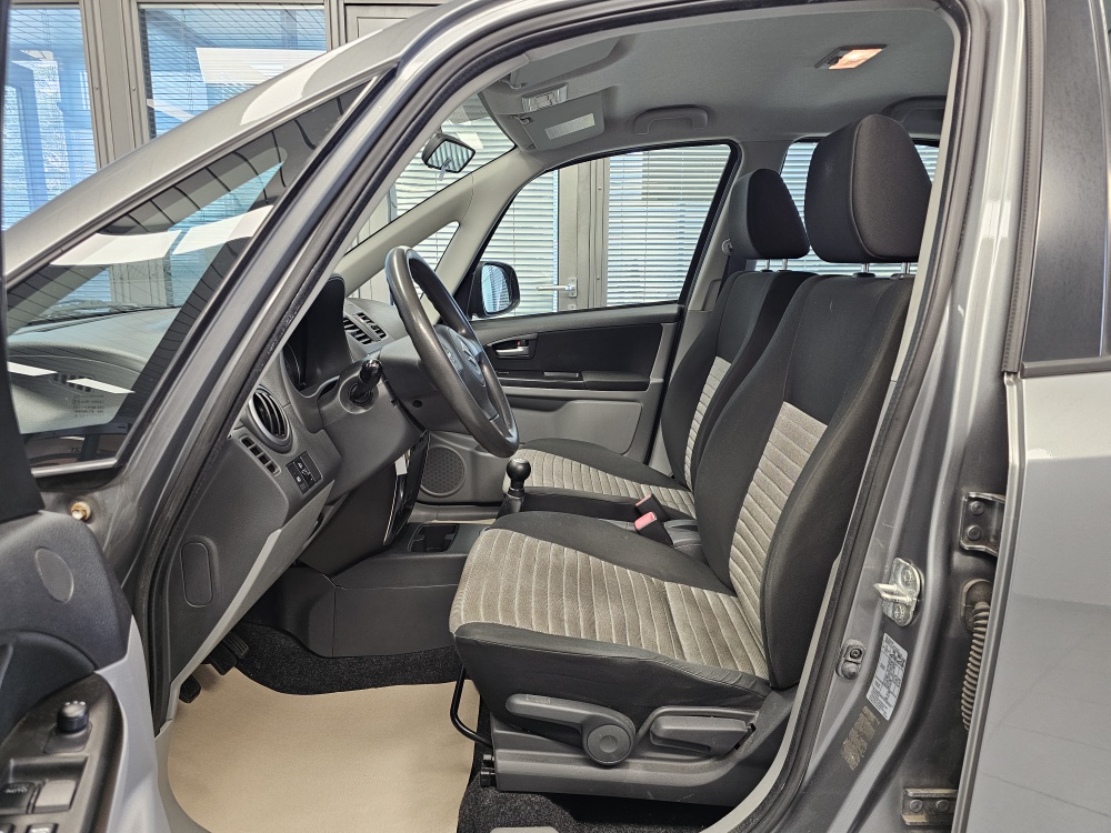 Suzuki SX4 – Foto 14