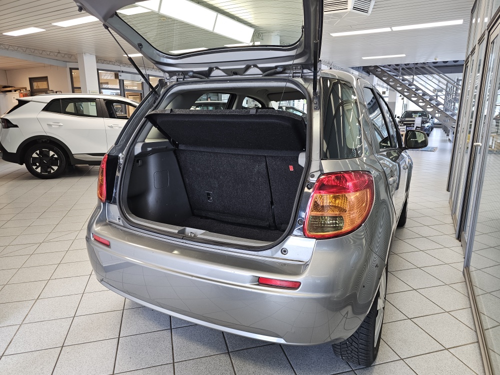 Suzuki SX4 – Foto 2