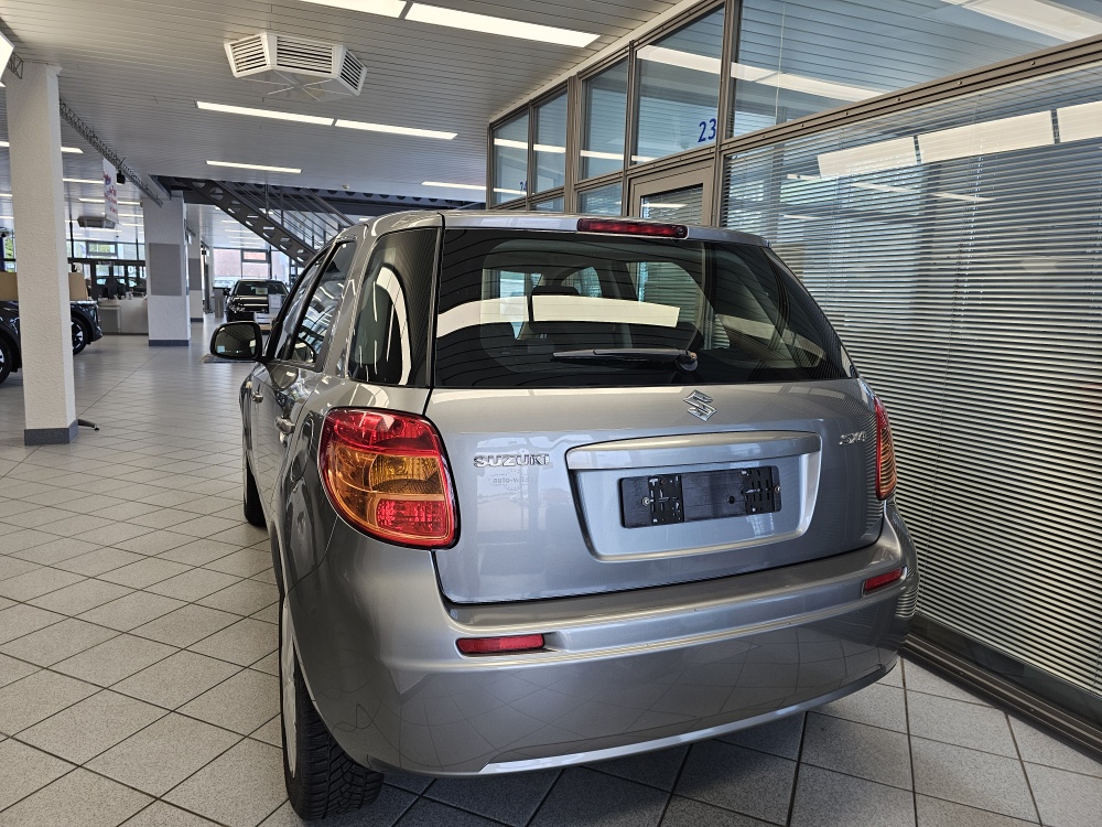Suzuki SX4 – Foto 3