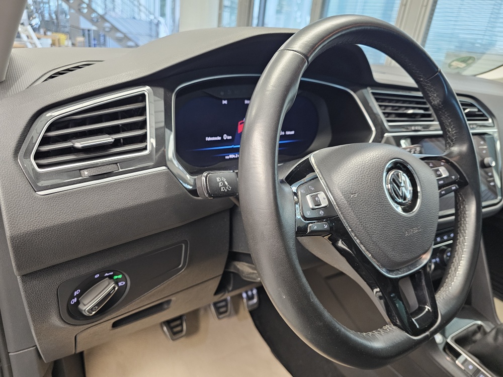 VW Tiguan – Foto 25
