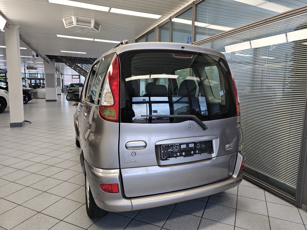 Toyota Yaris Verso – Foto 3