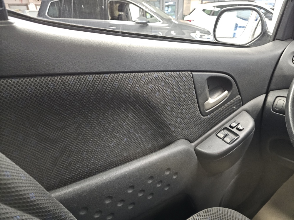 Toyota Yaris Verso – Foto 9
