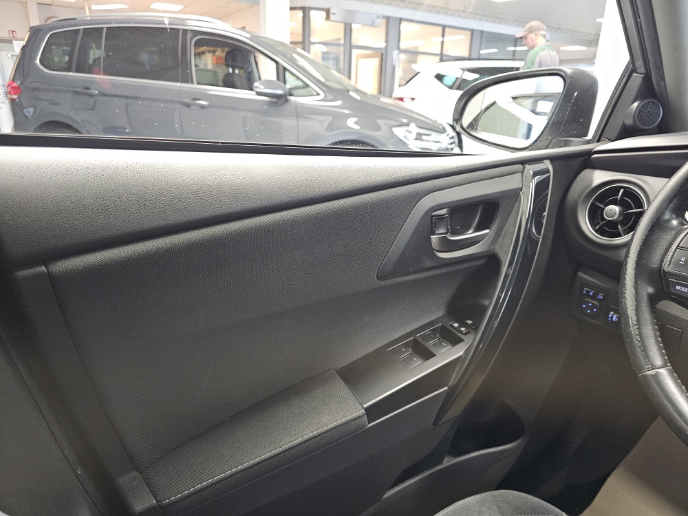 Toyota Auris Touring Sports – Foto 14