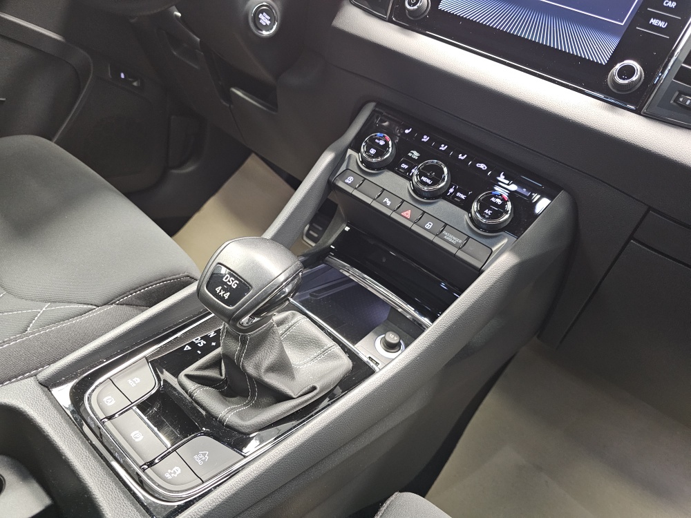 Skoda Karoq – Foto 10