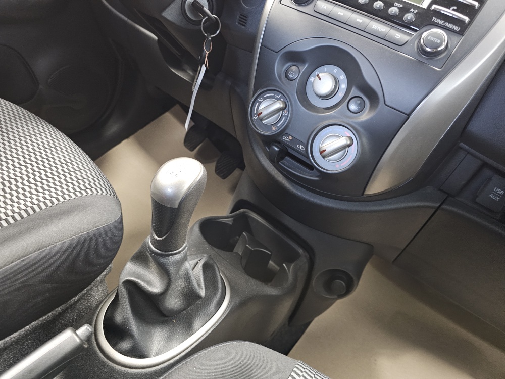 Nissan Micra – Foto 6