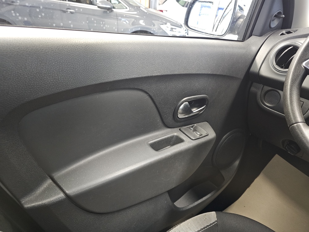 Dacia Sandero – Foto 9