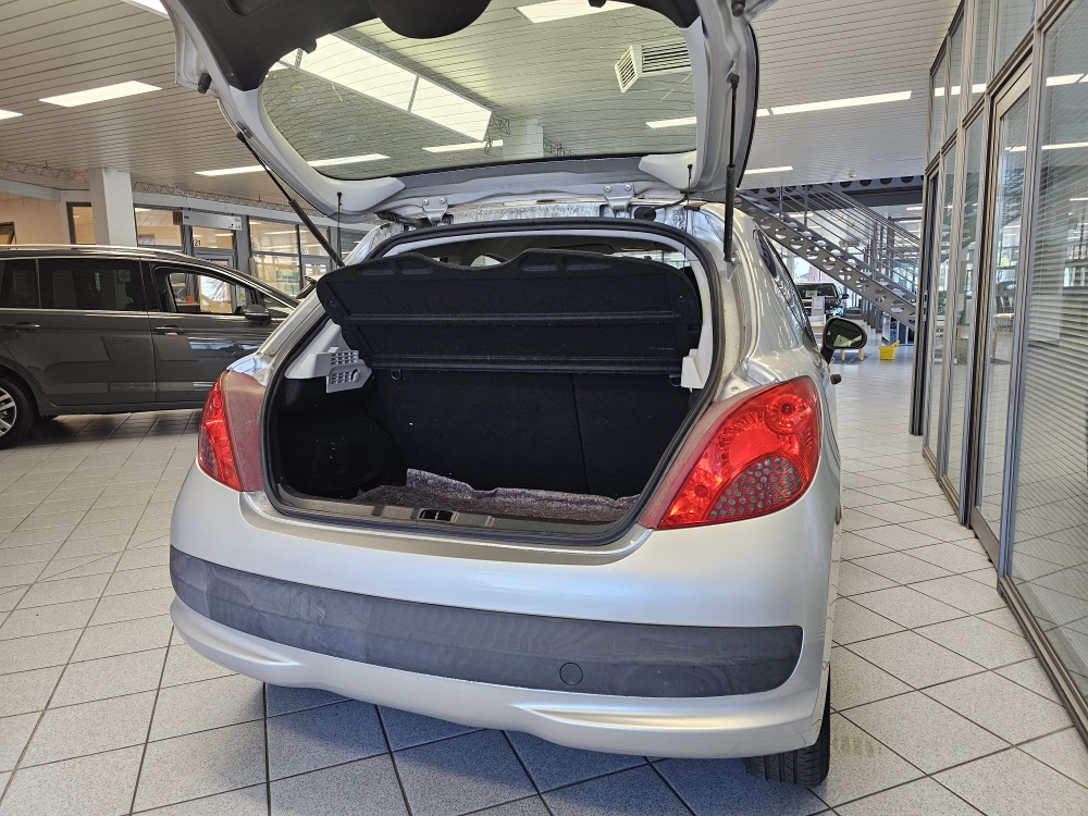Peugeot 207 – Foto 2