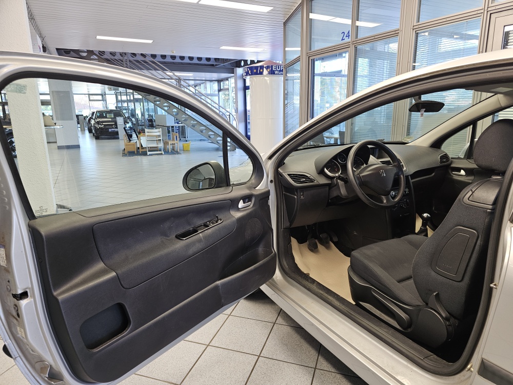 Peugeot 207 – Foto 8