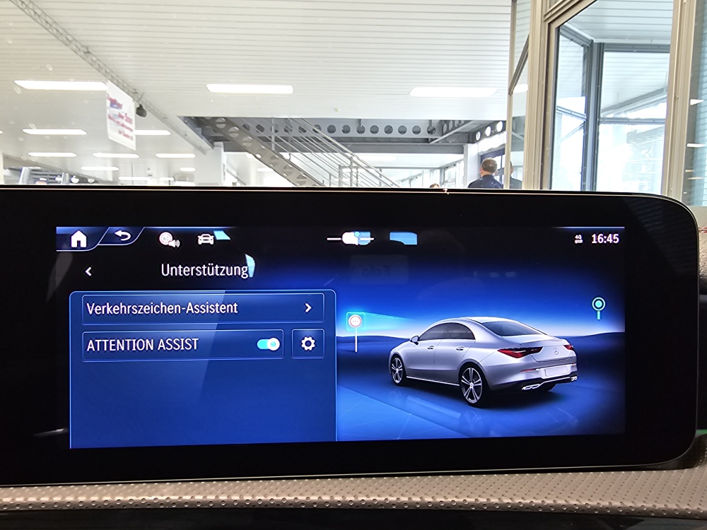 Mercedes-Benz CLA 200 – Foto 19