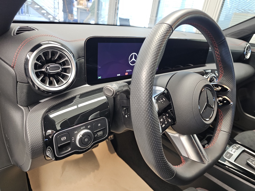 Mercedes-Benz CLA 200 – Foto 26