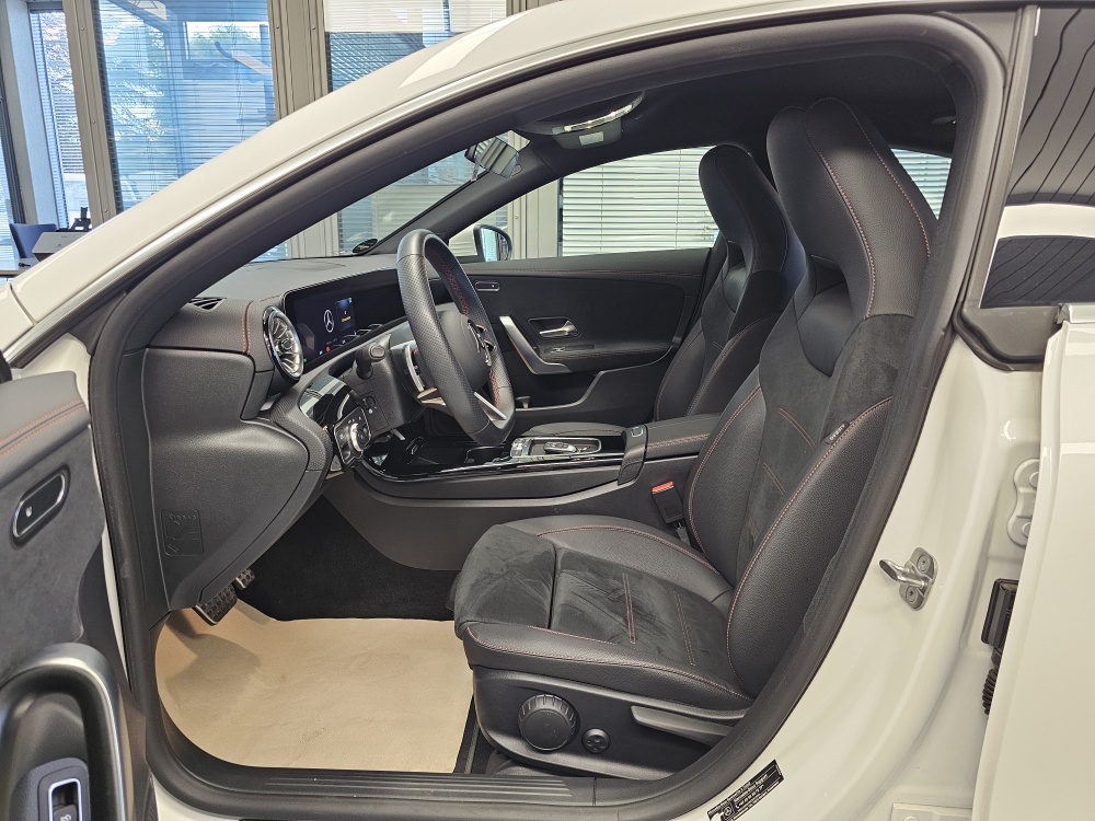 Mercedes-Benz CLA 200 – Foto 29