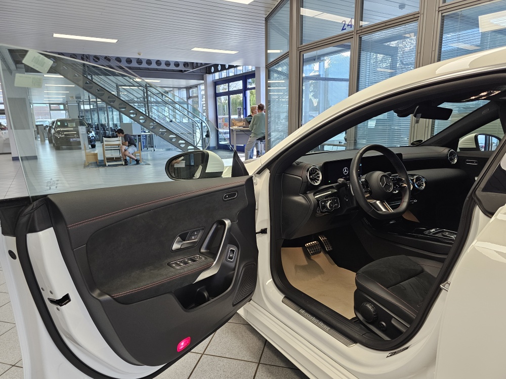 Mercedes-Benz CLA 200 – Foto 30