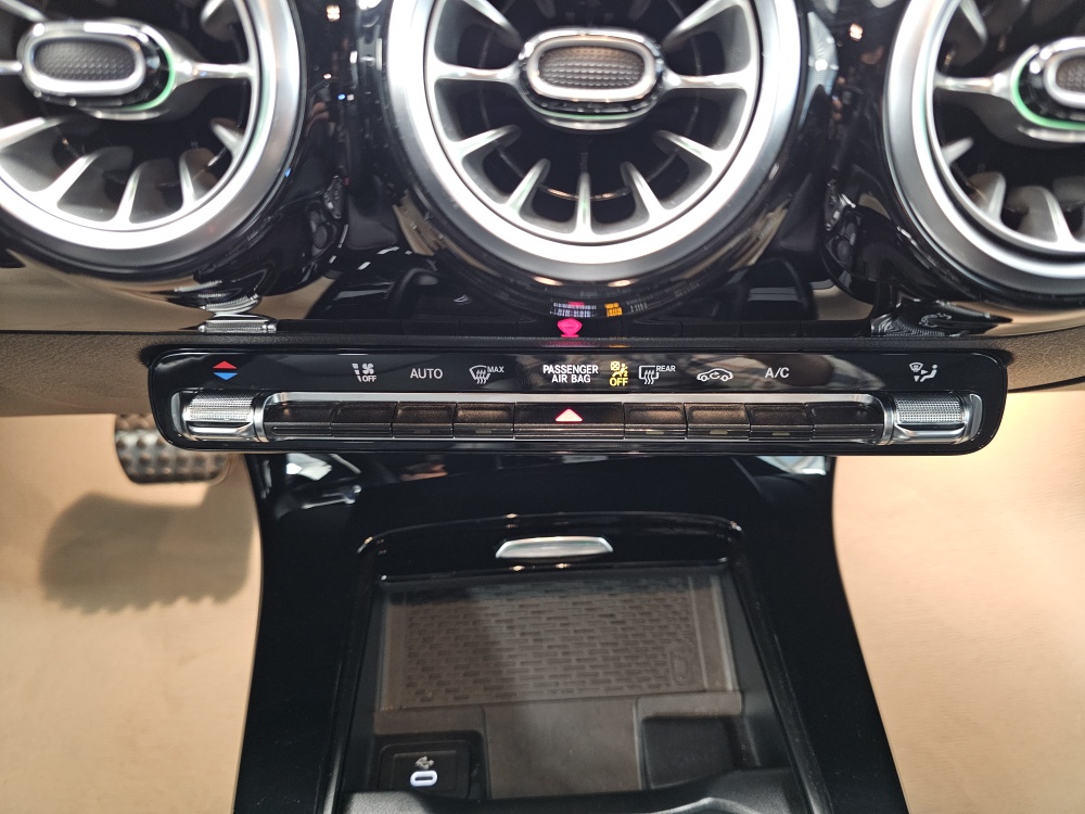 Mercedes-Benz CLA 200 – Foto 9