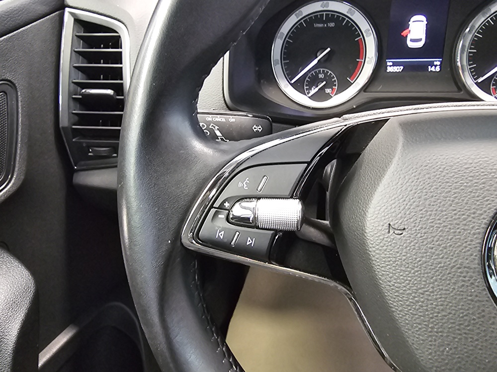 Skoda Karoq – Foto 19