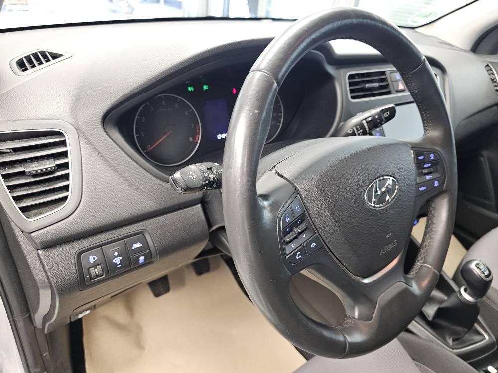 Hyundai i20 – Foto 17