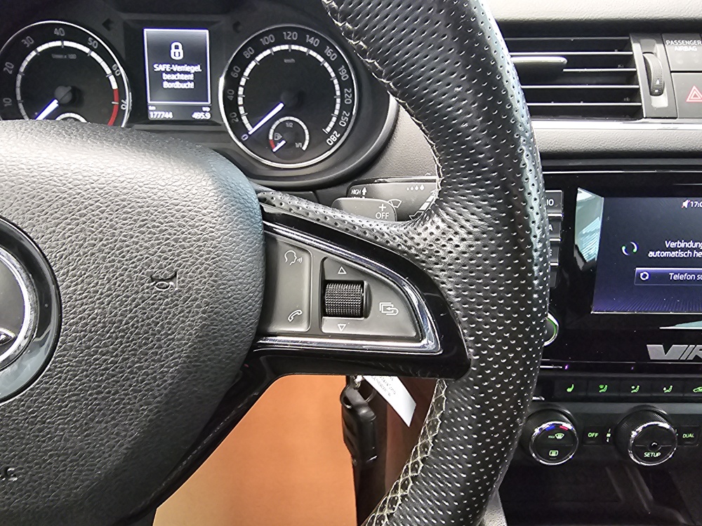 Skoda Octavia Combi – Foto 13