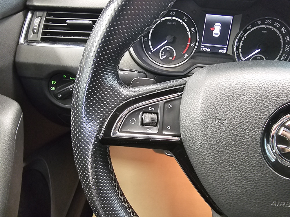 Skoda Octavia Combi – Foto 14