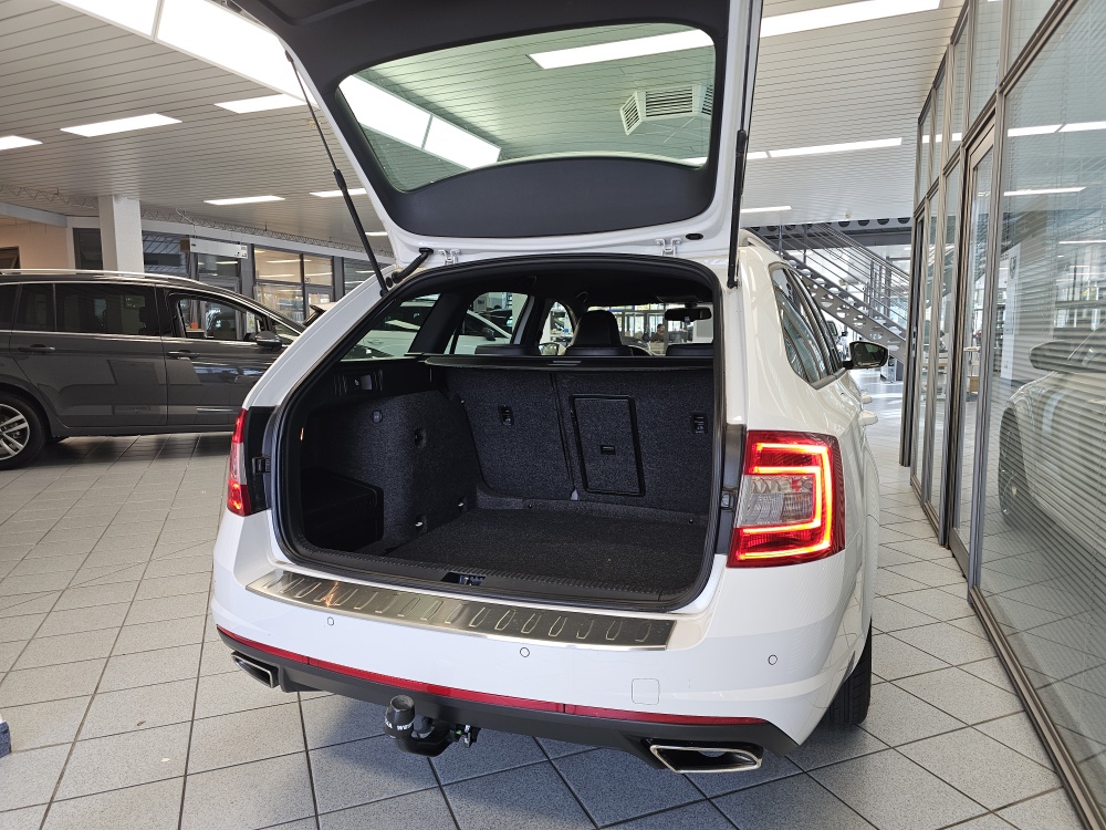 Skoda Octavia Combi – Foto 2