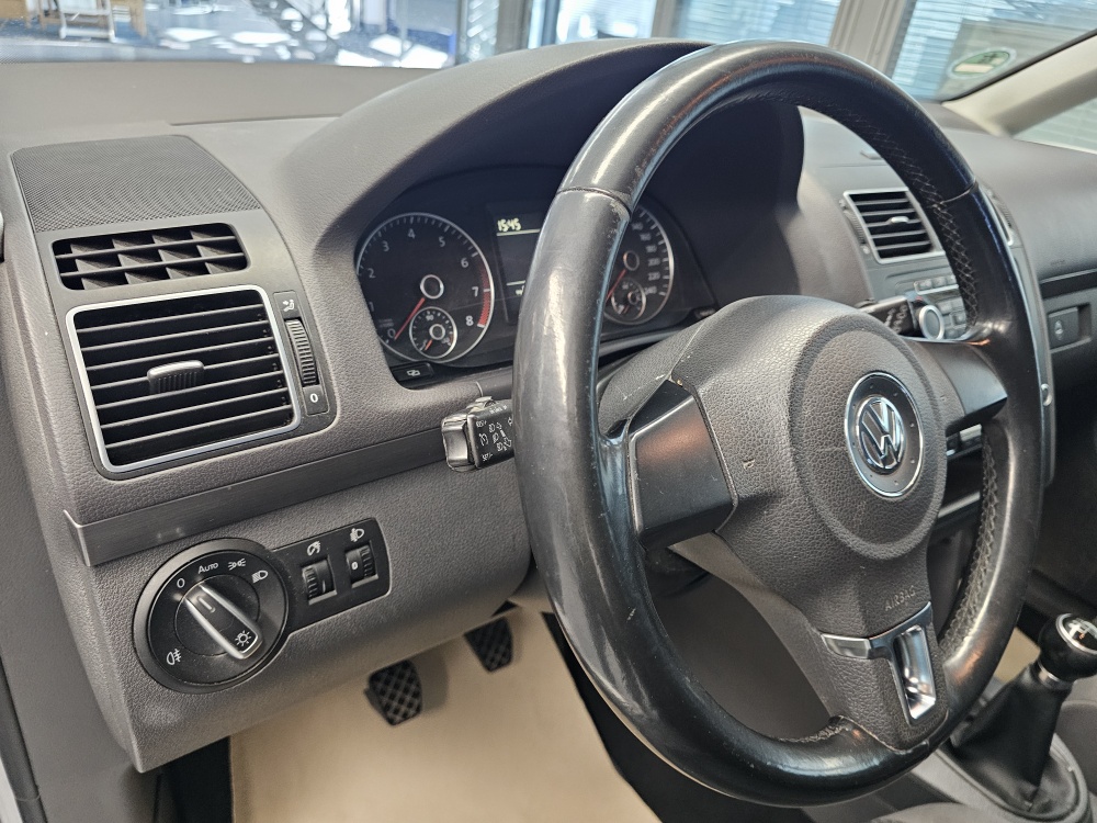 VW Touran – Foto 12