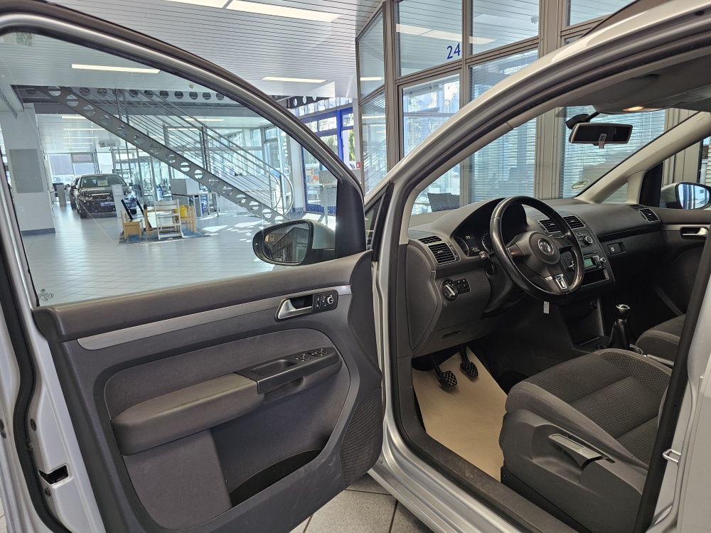 VW Touran – Foto 14