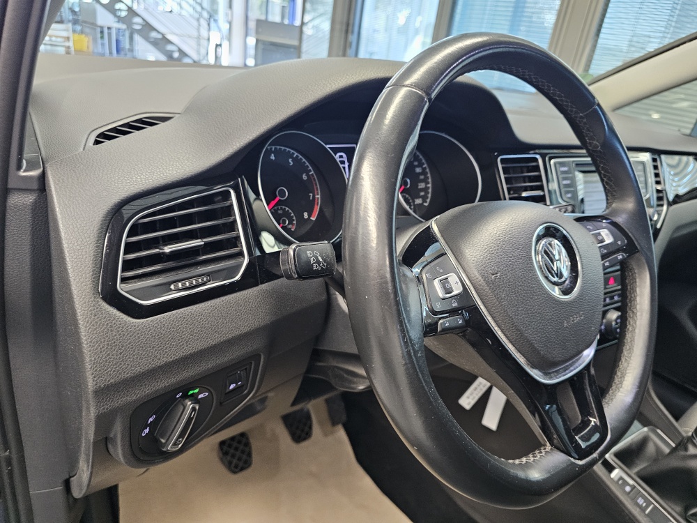 VW Golf Sportsvan – Foto 18