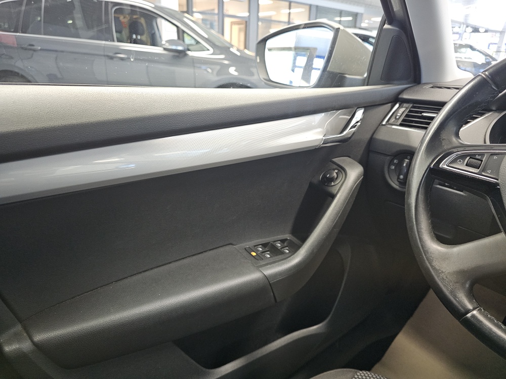 Skoda Octavia Combi – Foto 15