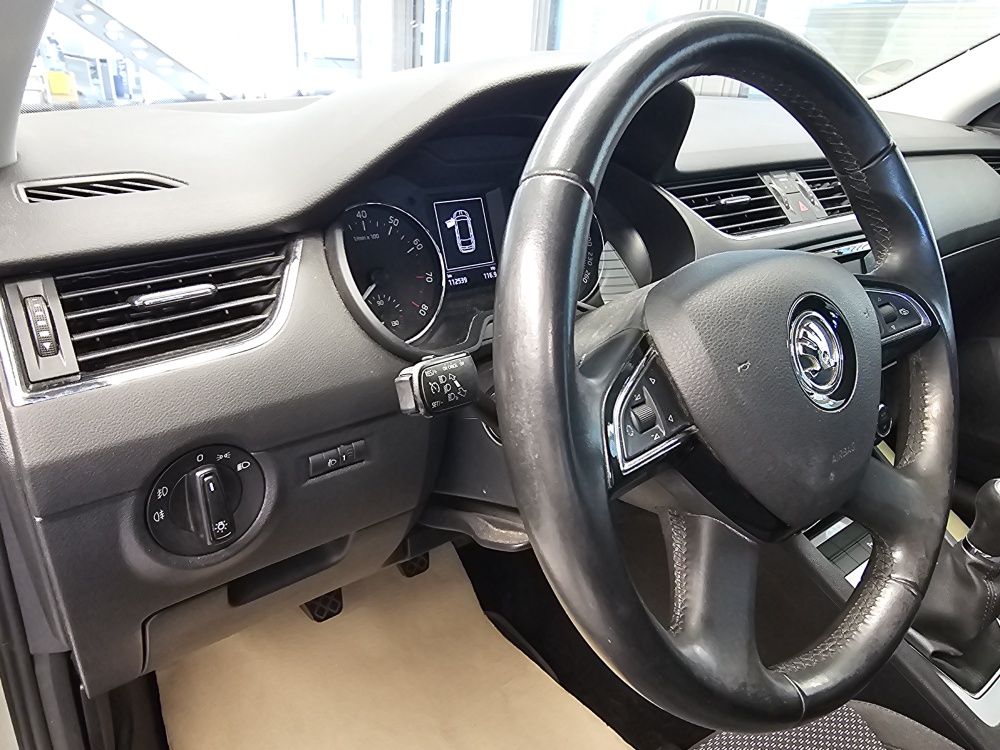 Skoda Octavia Combi – Foto 17