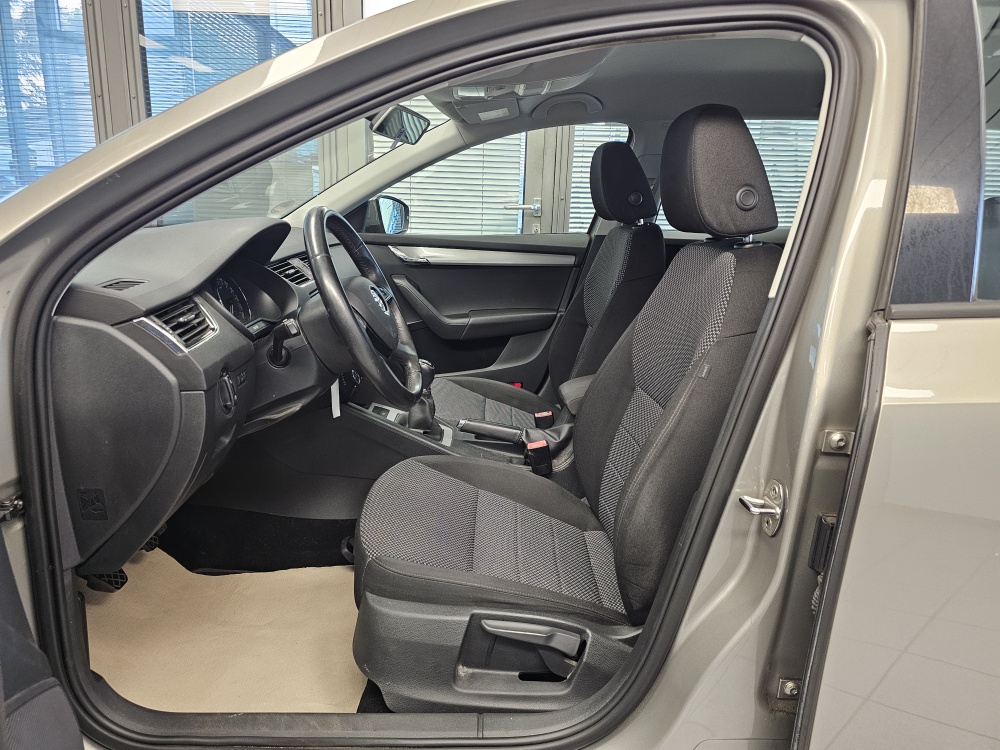 Skoda Octavia Combi – Foto 18