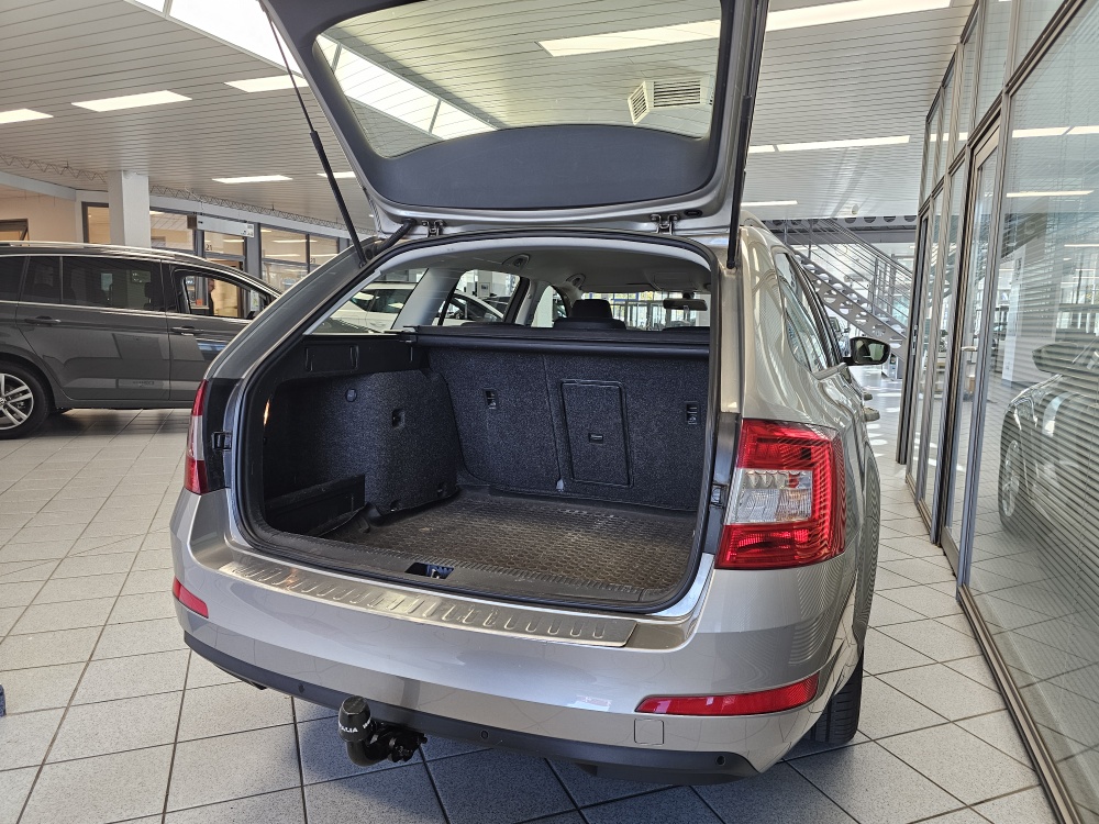 Skoda Octavia Combi – Foto 2