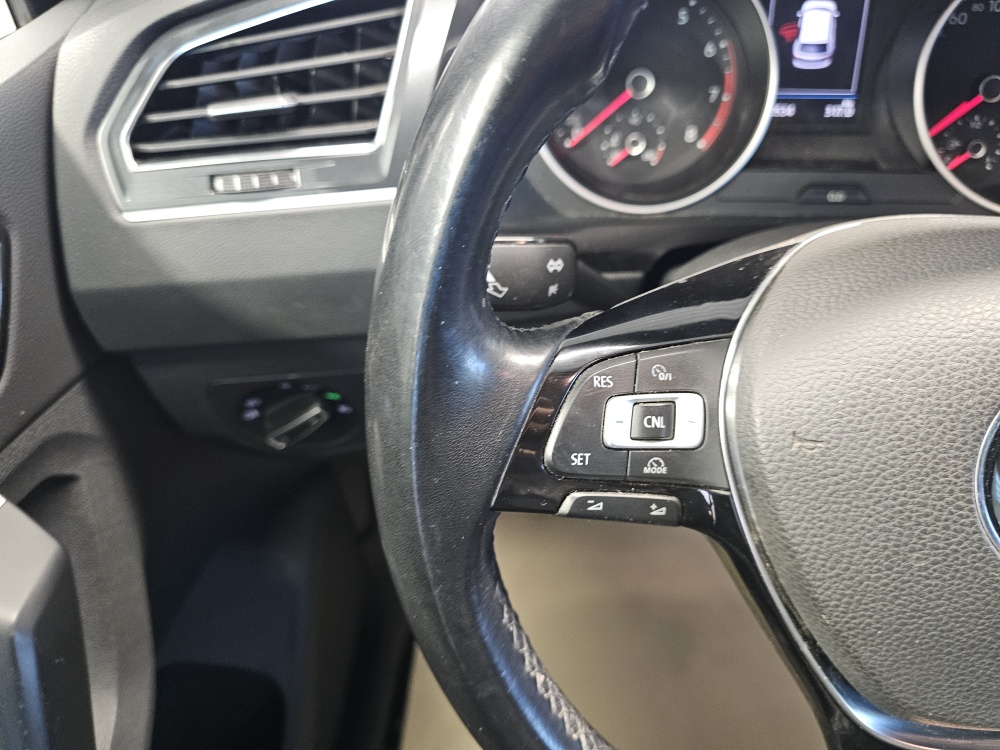 VW Tiguan – Foto 16