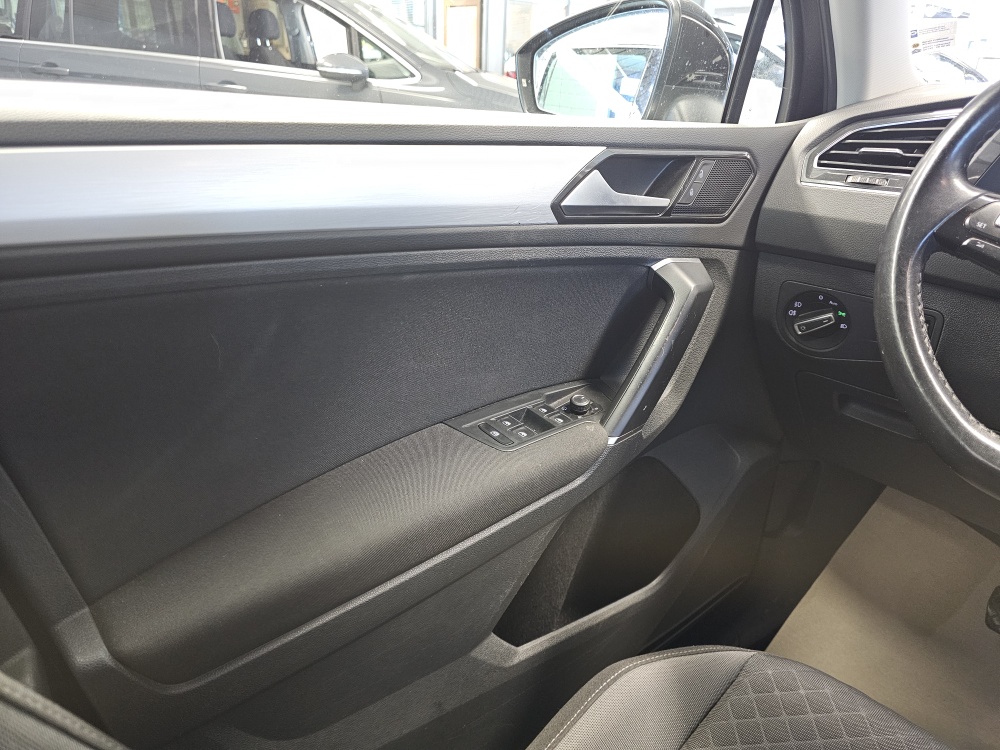 VW Tiguan – Foto 17