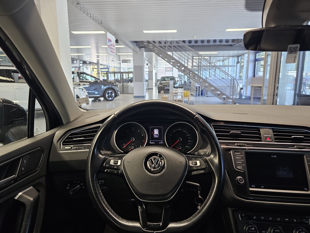VW Tiguan – Foto 18