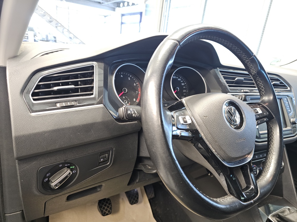 VW Tiguan – Foto 19