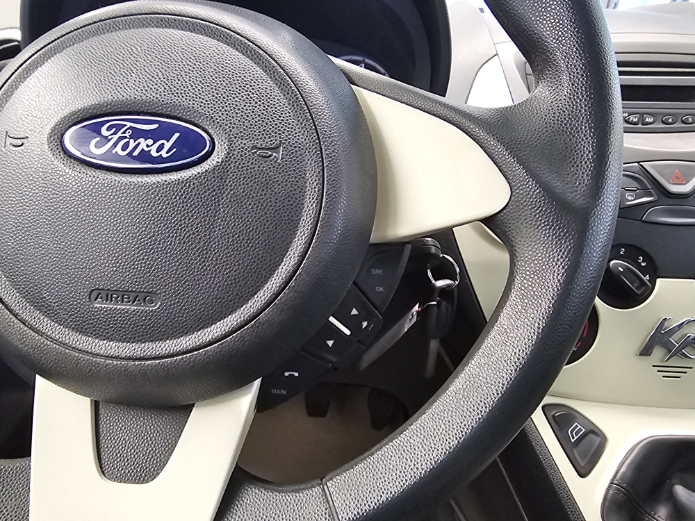 Ford Ka – Foto 10