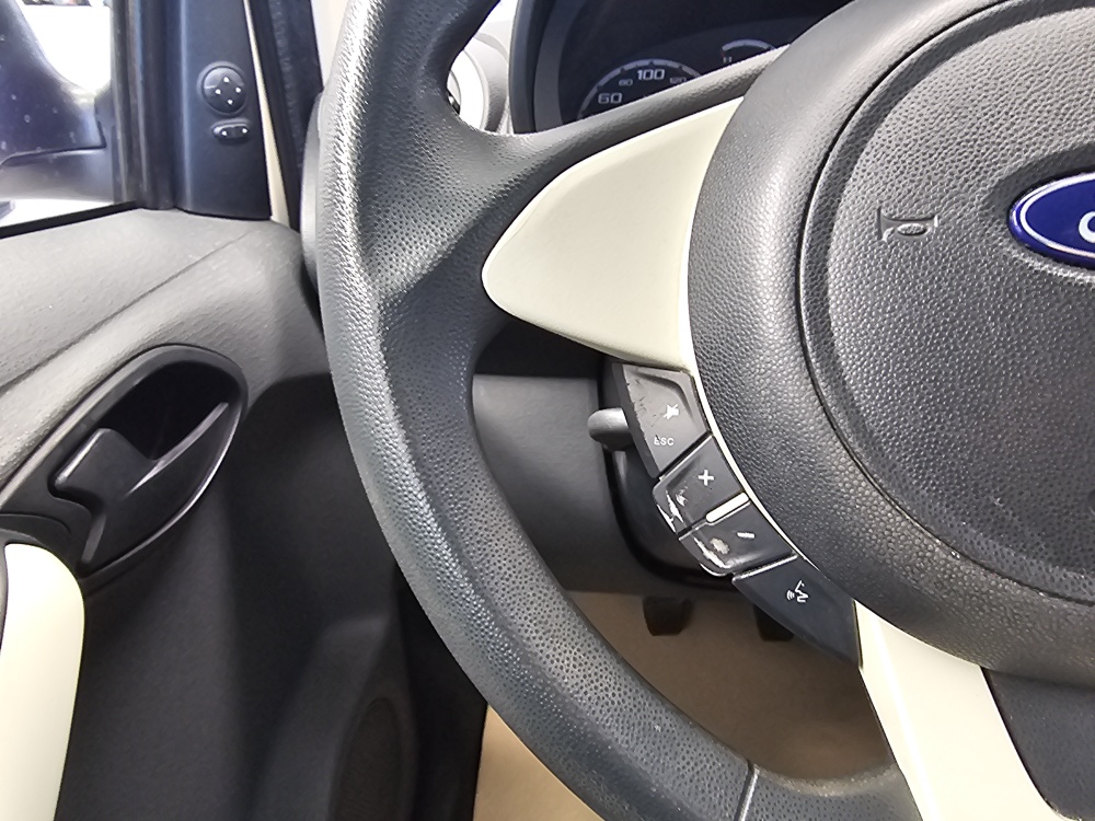 Ford Ka – Foto 11