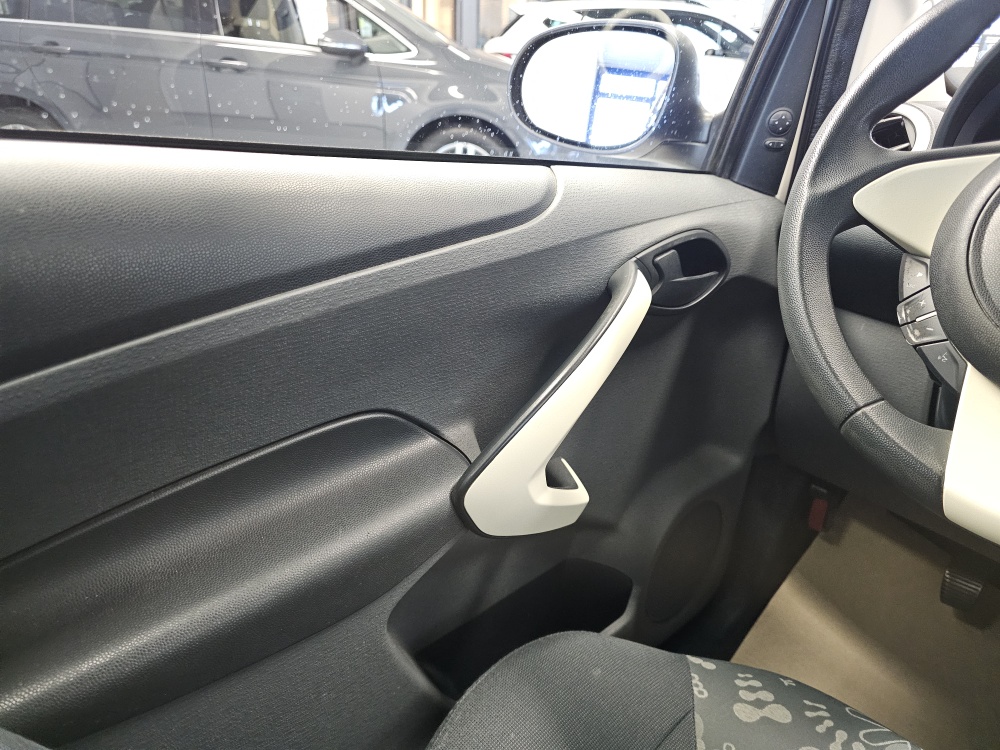 Ford Ka – Foto 12