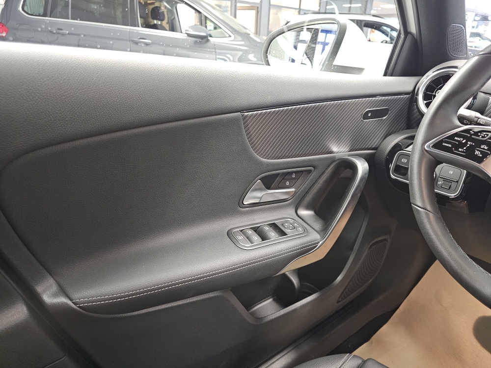 Mercedes-Benz A 180 – Foto 22