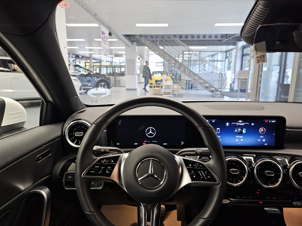 Mercedes-Benz A 180 – Foto 23