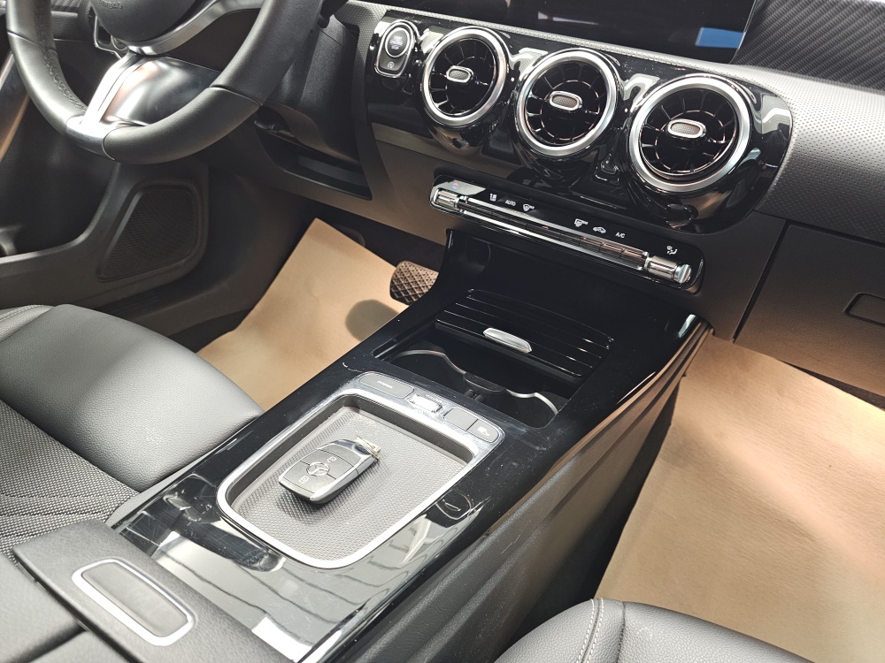 Mercedes-Benz A 180 – Foto 8