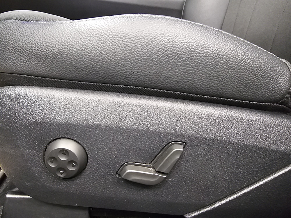 Mercedes-Benz EQE 300 – Foto 32