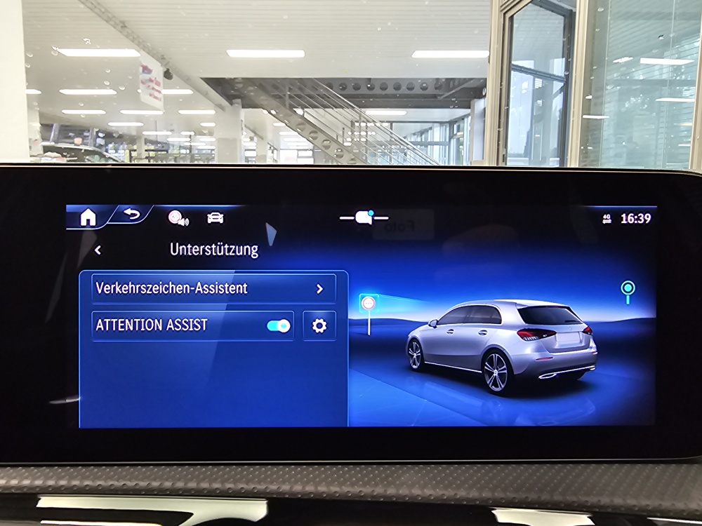 Mercedes-Benz A 200 – Foto 18