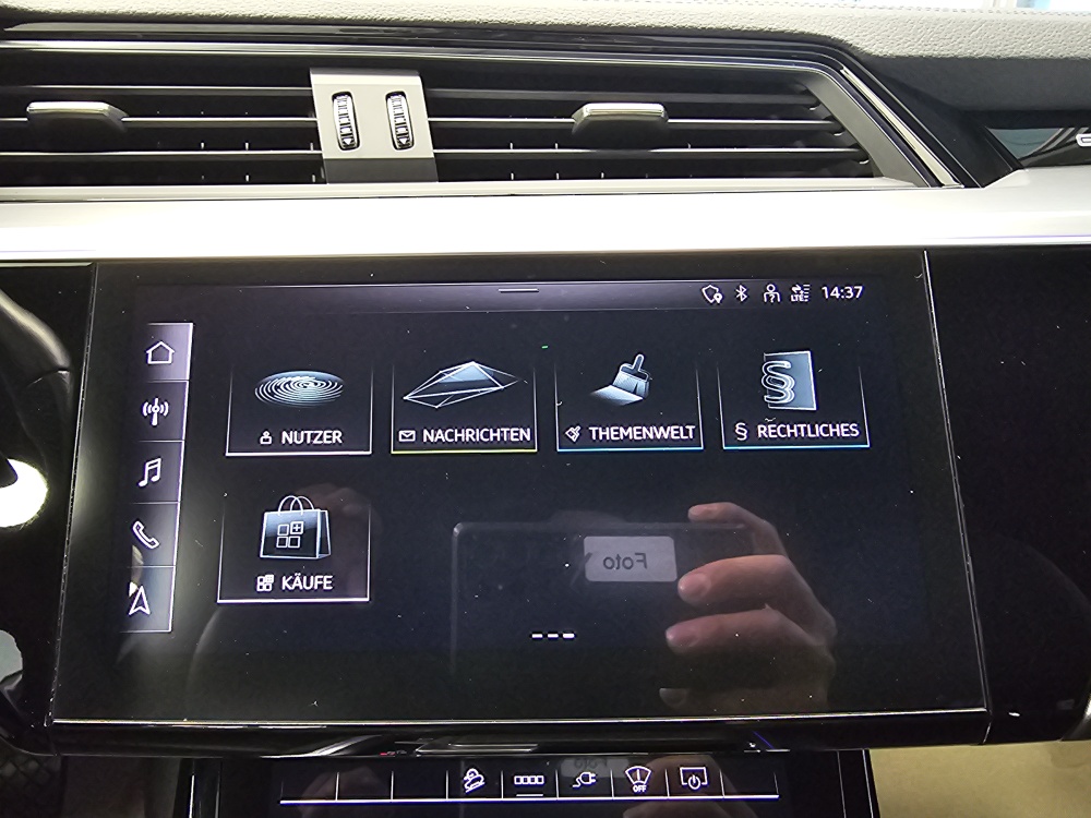 Audi e-tron – Foto 15
