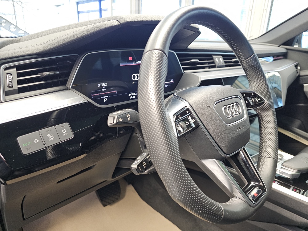 Audi e-tron – Foto 30