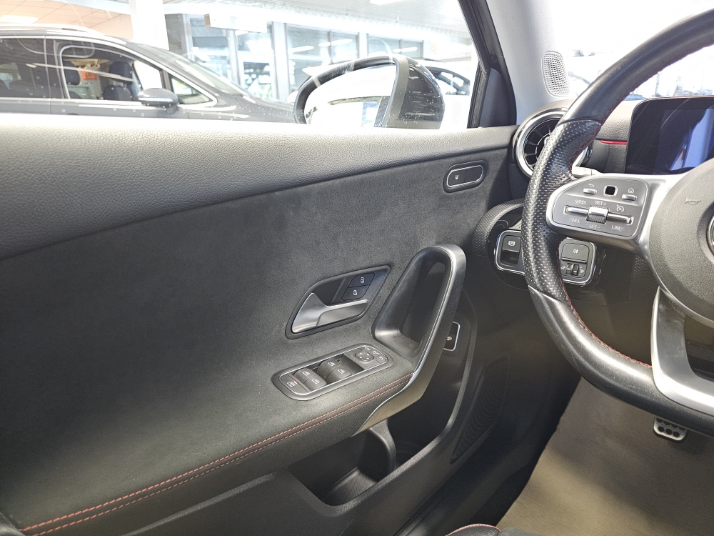 Mercedes-Benz A 180 – Foto 22