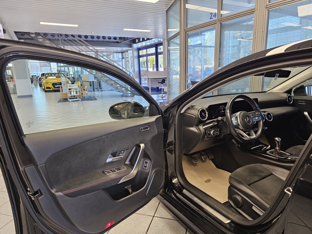 Mercedes-Benz A 180 – Foto 27