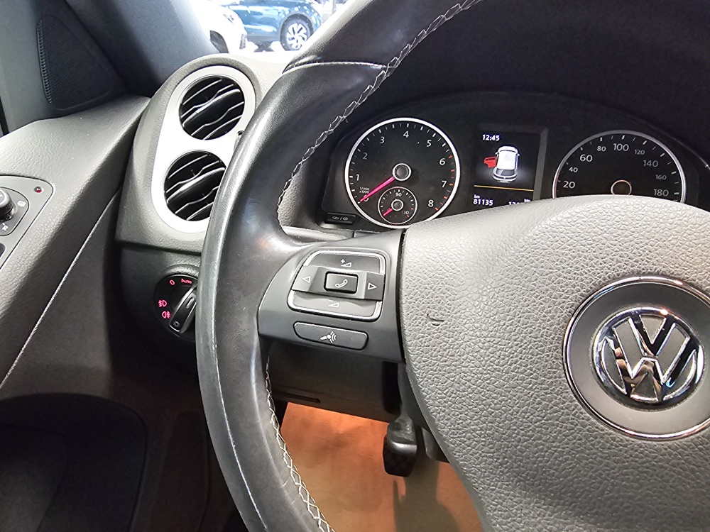 VW Tiguan – Foto 17