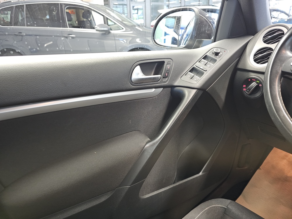 VW Tiguan – Foto 18