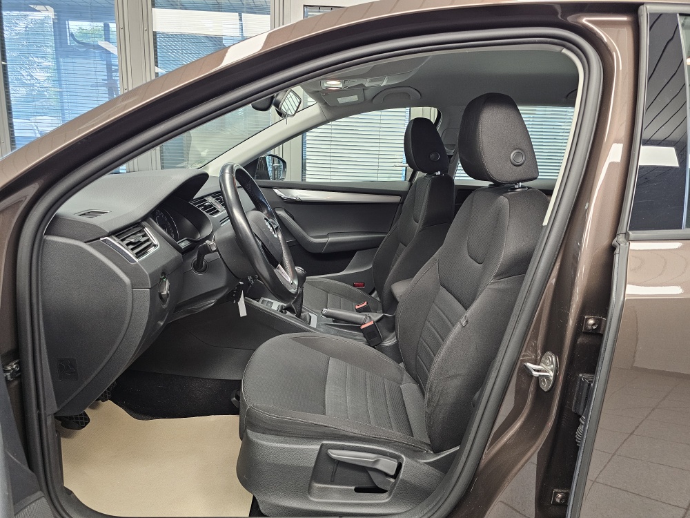 Skoda Octavia Combi – Foto 20