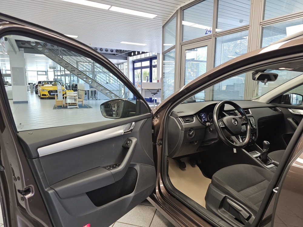 Skoda Octavia Combi – Foto 21