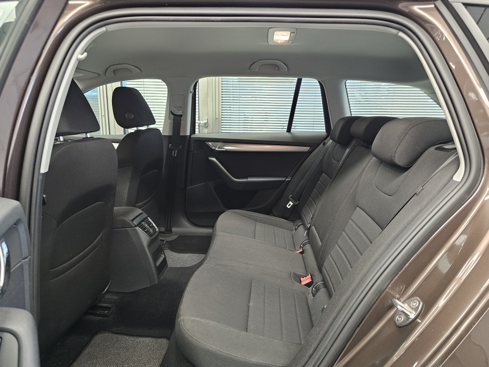 Skoda Octavia Combi – Foto 6